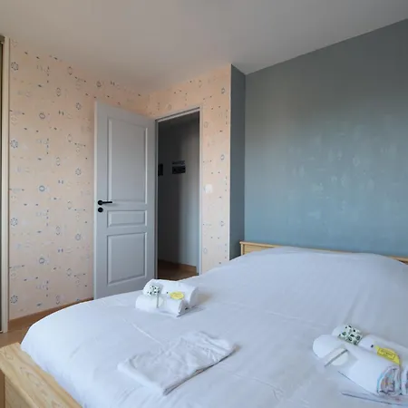 Dom wakacyjny Maison Renovee Proche